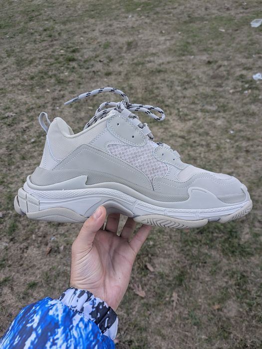 Balenciaga Triple S Gri (mărimi 43)