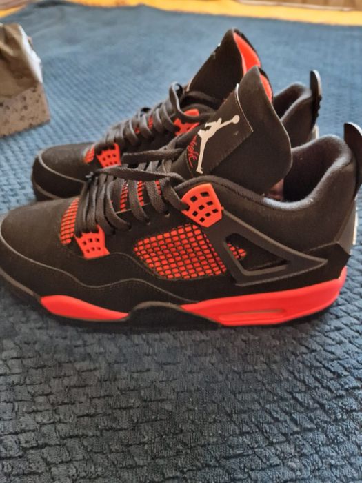 Jordan 4 " Red Thunder"