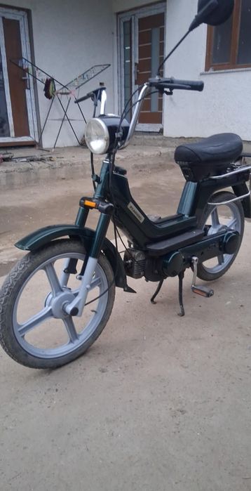 Vind piaggio si 2 ca nou sau schimb cu Honda SH 150 cc