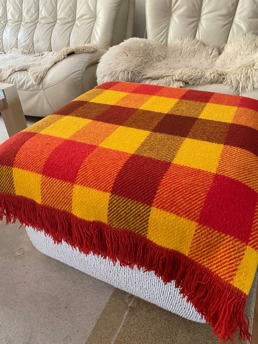 Плед шерстяной, продаю.