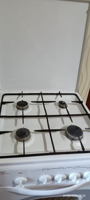 Продам газовую плиту