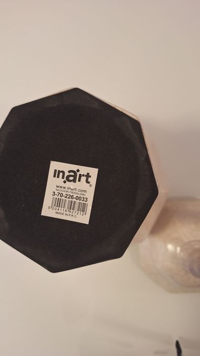 Голяма красива керамична ваза с капак