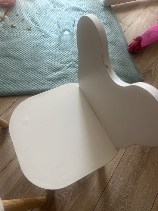 Детский стол в хорошем состояний