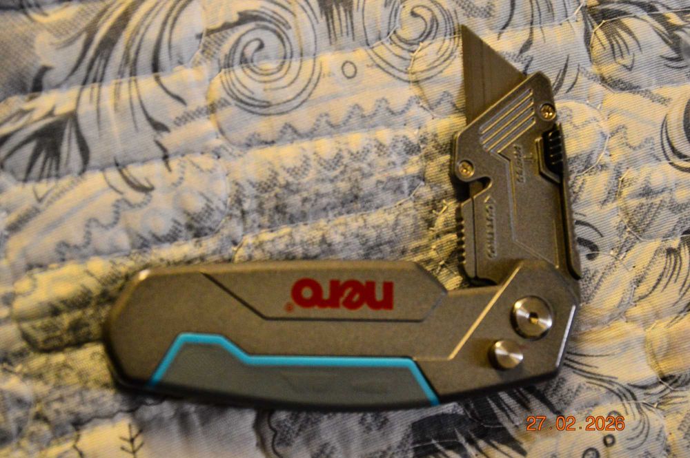 Оzbek tilini bilmayman - строительный нож  (смотрите описание, фото)