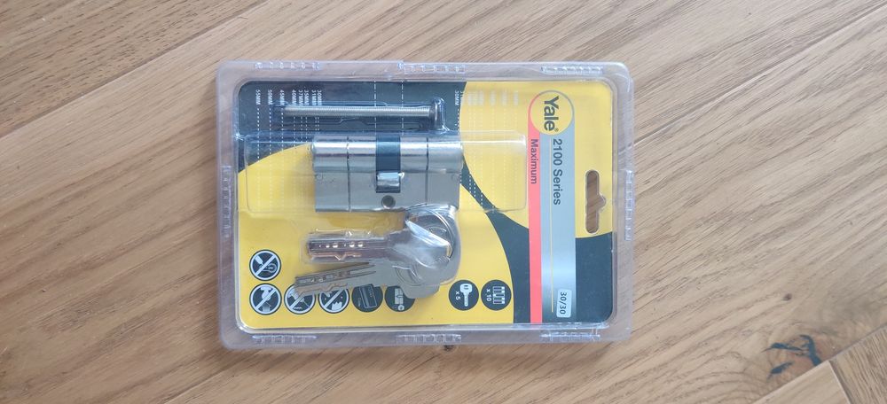 Butuc Yale 2100 - 10 pini 30/30