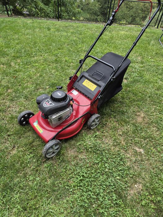 Бензинова косачка Gardenia с двигател Briggs & Stratton 450E – Отлично състояние