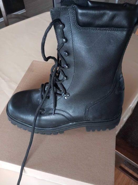 Продавам Кубинки и боти 42,43,44