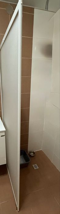 Параван  матиран за баня