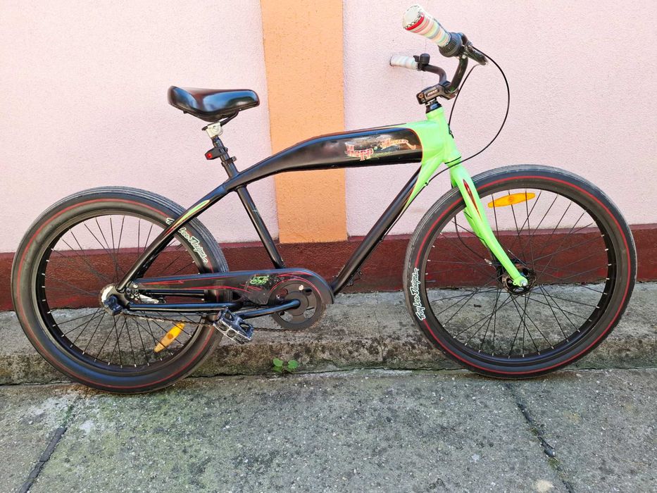 Bicicleta Felt Troy Lee Happy Hour Beach Cruiser, serie limitata