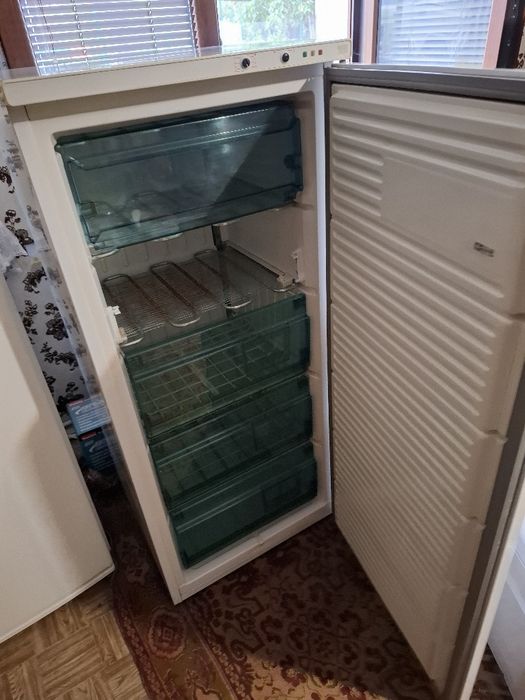 Фризер Electrolux