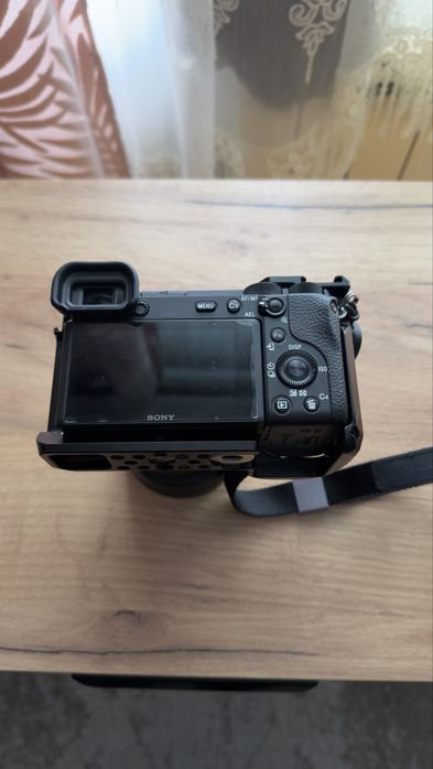 Sony a6600 + cage aproximativ 19k cadre
