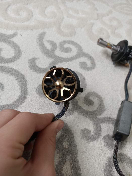 Продам LED в хорошем состоянии