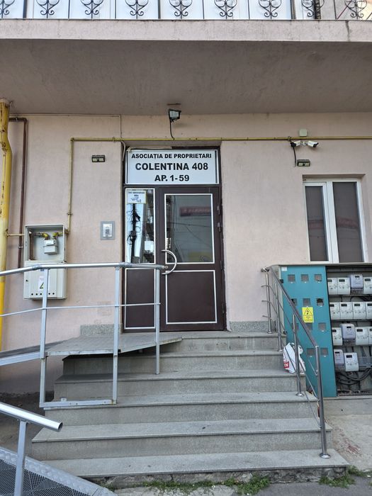 Apartament 3  camere + loc parcare