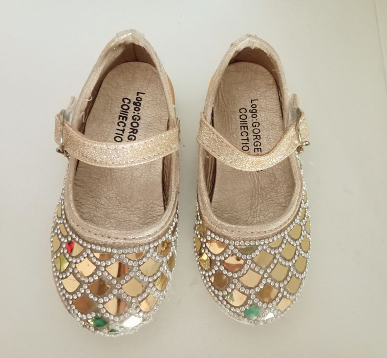 Papucei aurii  de ocazie mar 18