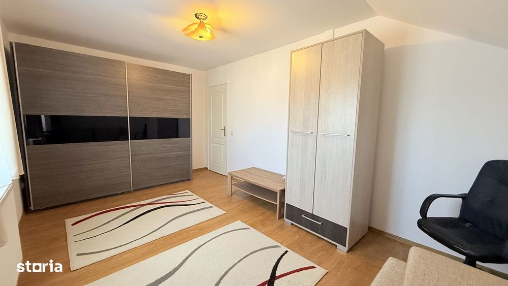 Inchiriez apartament cu 3 camere, pe 2 nivele in Sangeorgiu de Mures