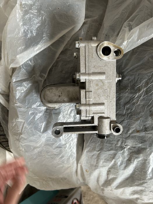 Насос маслянный Mitsubishi