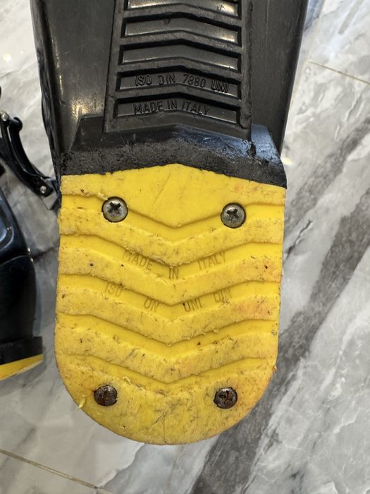 Горнолыжные ботинки Techno Pro Traxis