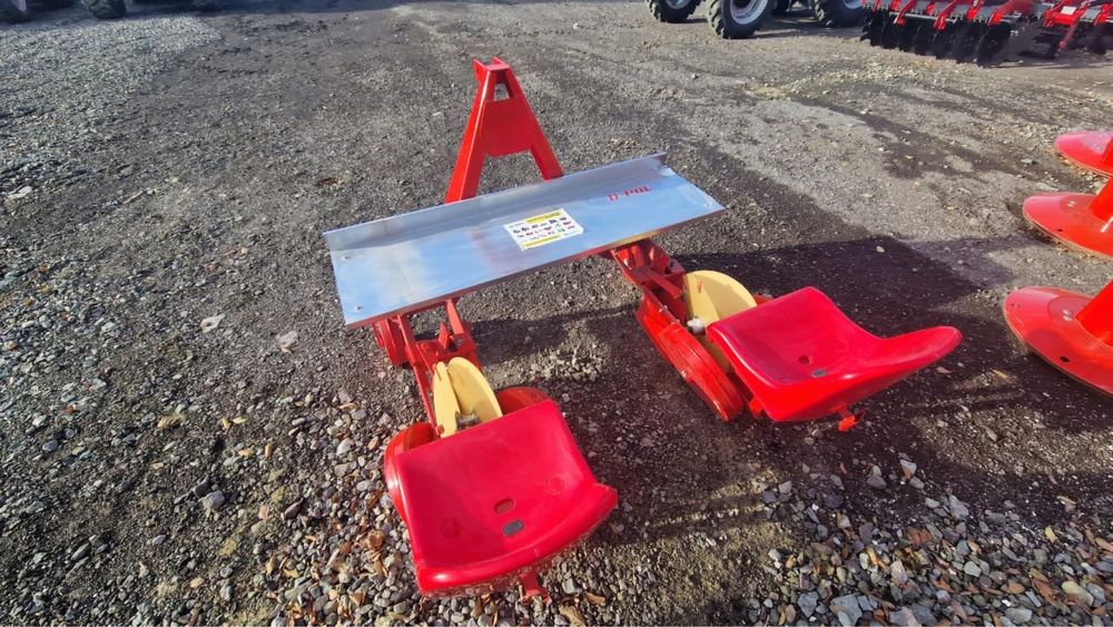 Рассадопосадочная машина двухрядная