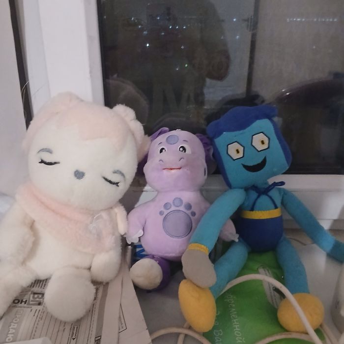 продаю игрушки..