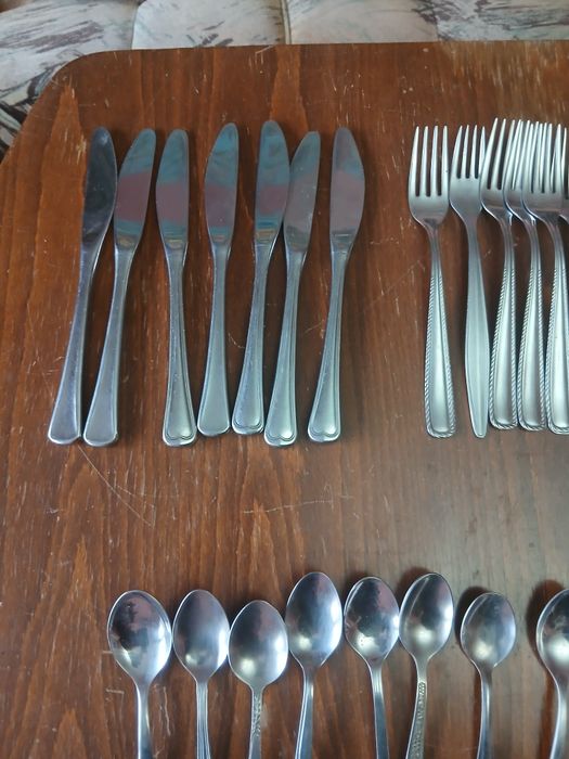 Прибори за хранене