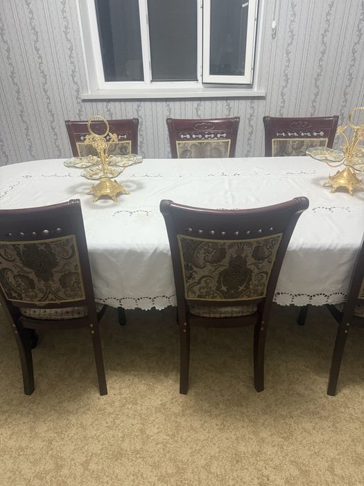 Стол и стулья 3,5х1,1