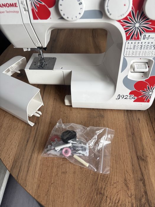 Швейная машинка Janome 925s