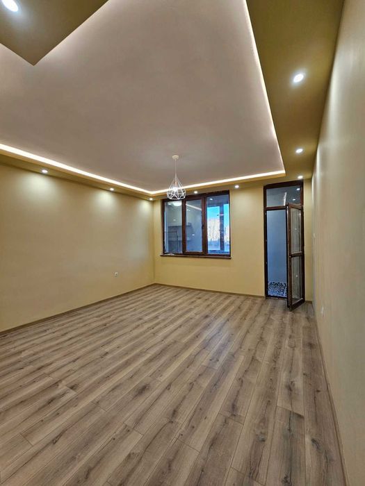 Продава се Тристаен апартамент в Казанлък - 100 кв.м за 1199 €/кв.м - Снимка #4