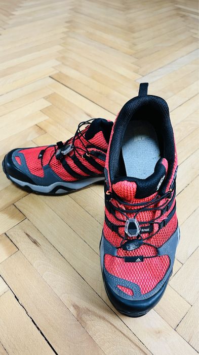 Туристически обувки Adidas Traxion 39 номер