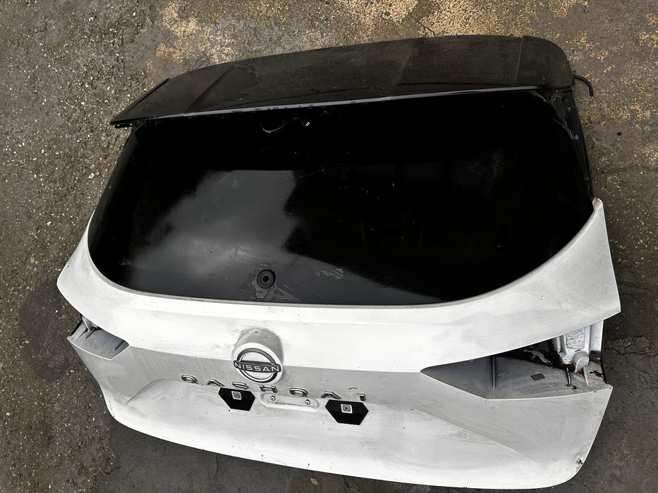 Hayon.lunetă nissan qashqai j12.