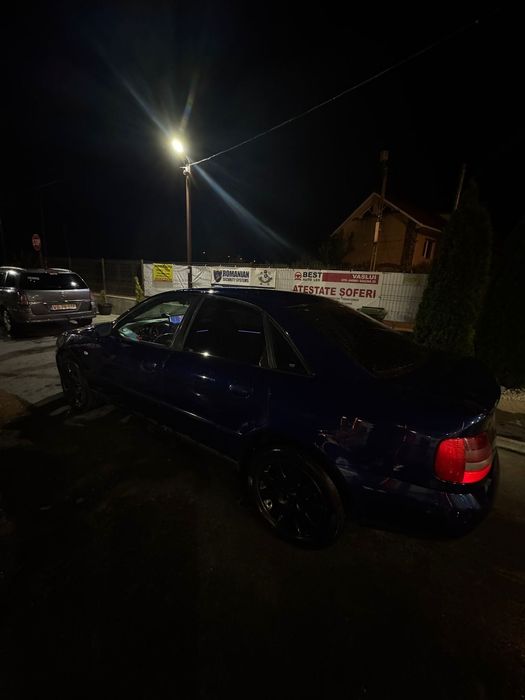 Vând Audi A4b5 2001