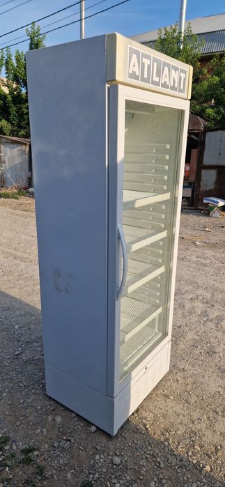 Ветринный холодильник