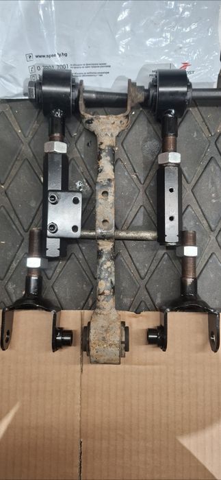 Удължени раздвижни задни горни носачи специално за Honda CR-V 2