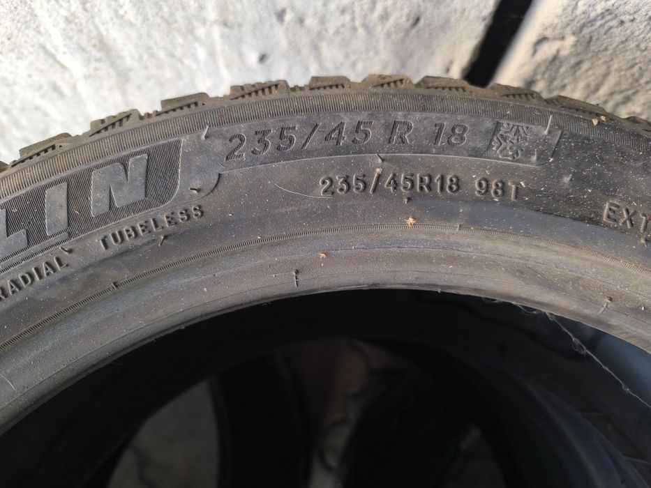 Продам зимний шины.