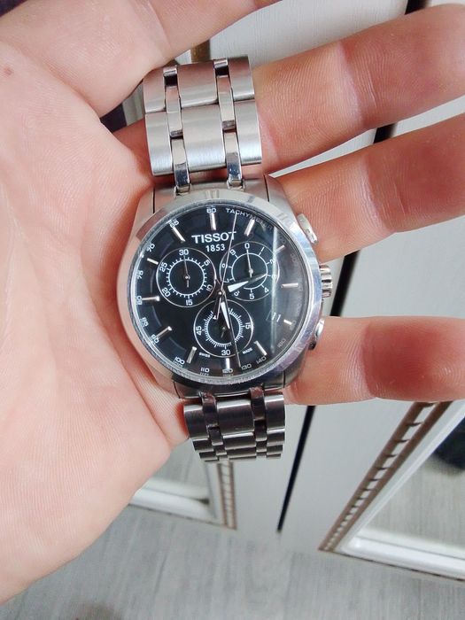 Продам часы тиссот оригинальный.