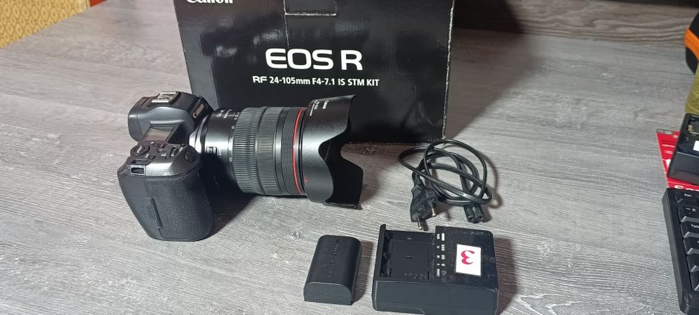 Canon R  24 105mm II  USM
