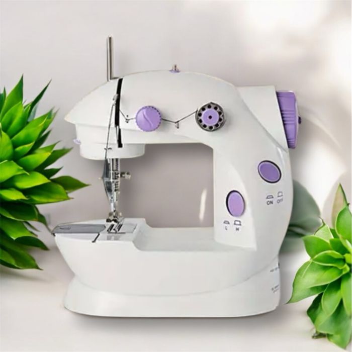Продавам мини шевна машина – перфектна за начинаещи и професионалисти!