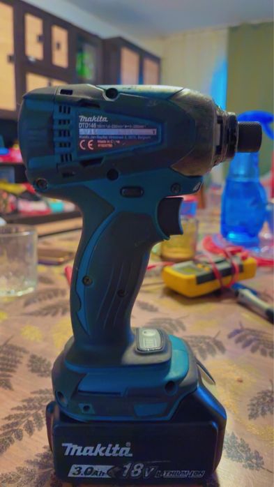Makita DTD146 18V LXT – Mașină de înșurubat cu impact + baterie 3.0Ah