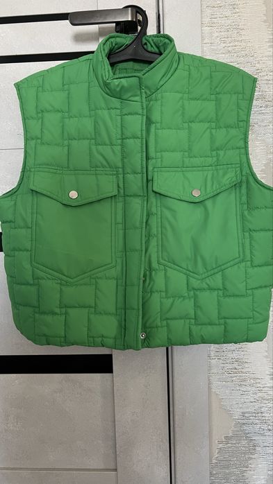 Продам верхнюю одежду