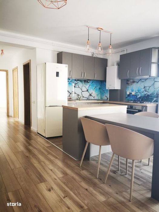 Apartament 3 camere, cu garaj si boxa, in Borhanci