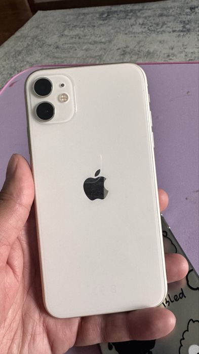 IPhone 11 в хорошем состоянии