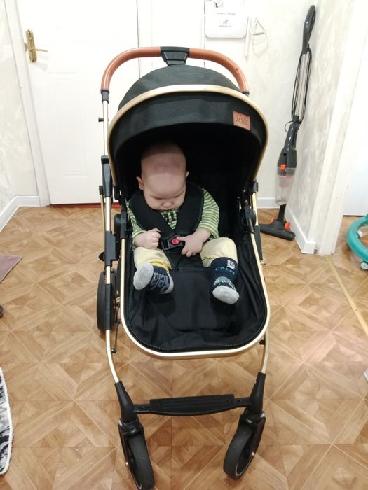 Продам Коляска Б/у