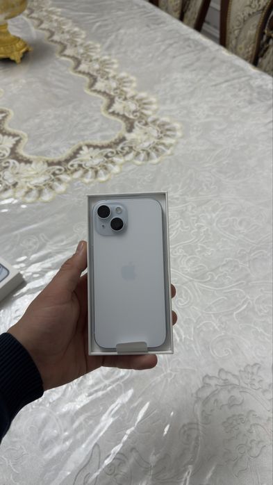 Iphone 15 sotiladi paket  3 sikl 128 pamit