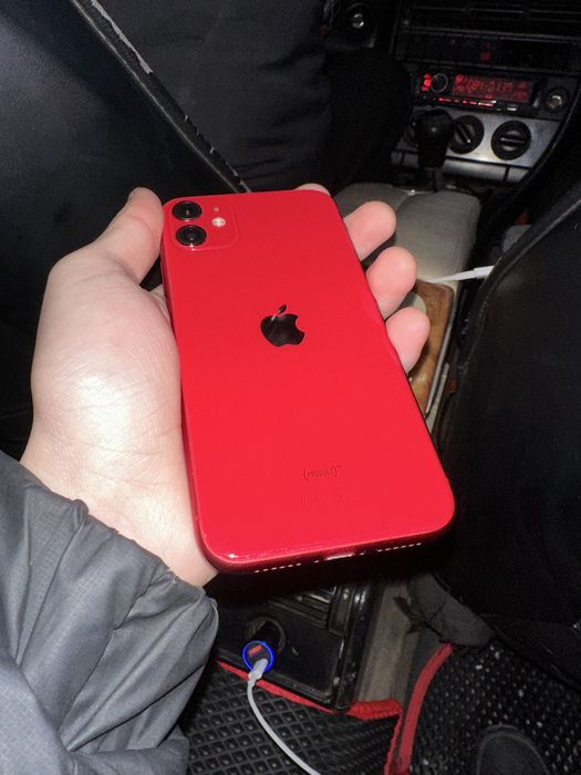 Продам  айфон  11