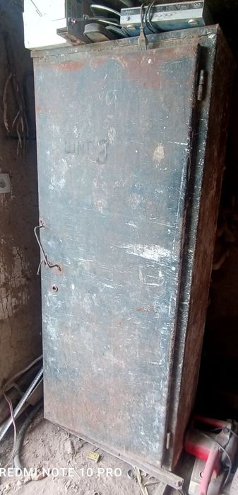 Щит сатылады.
Бийиклиги 1.70 метр
Ени 73 см
Тереңлиги 3