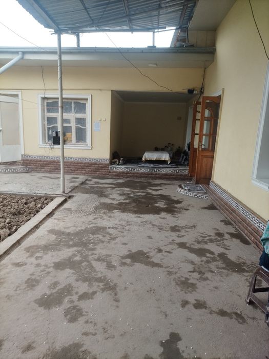 Uy sotiladi Zangiota Qahramon