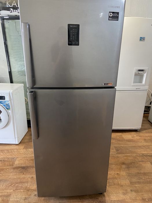 Холодильник в хорошем состояний с достовкой