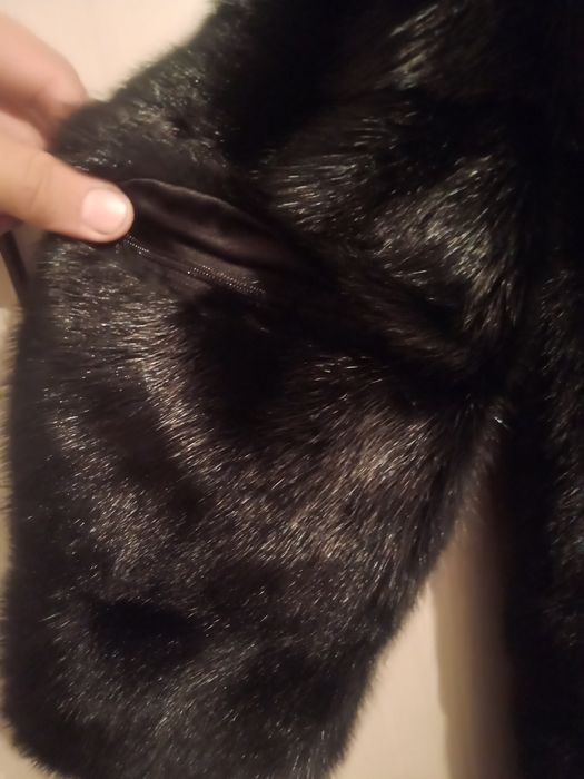 Продам норкоую шубу