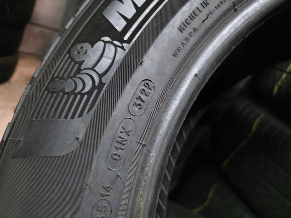 2бр Кaто нови зимни гуми 225 60 18 - Michelin
