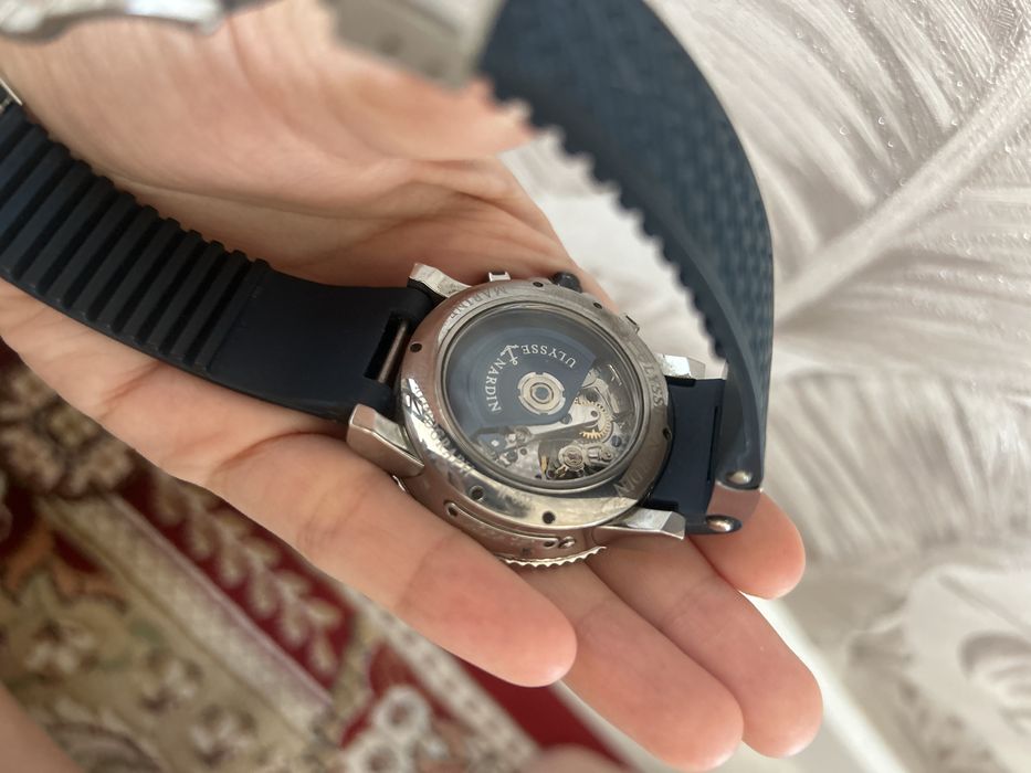 Щвейцарсикие наручные часы оригинал