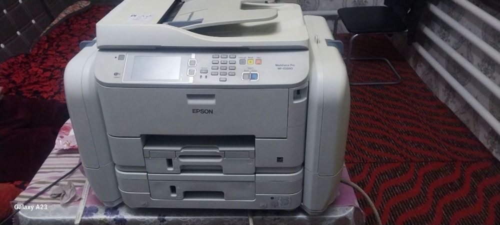 Epson rangli printer zaprafkalari bilan sotiladi